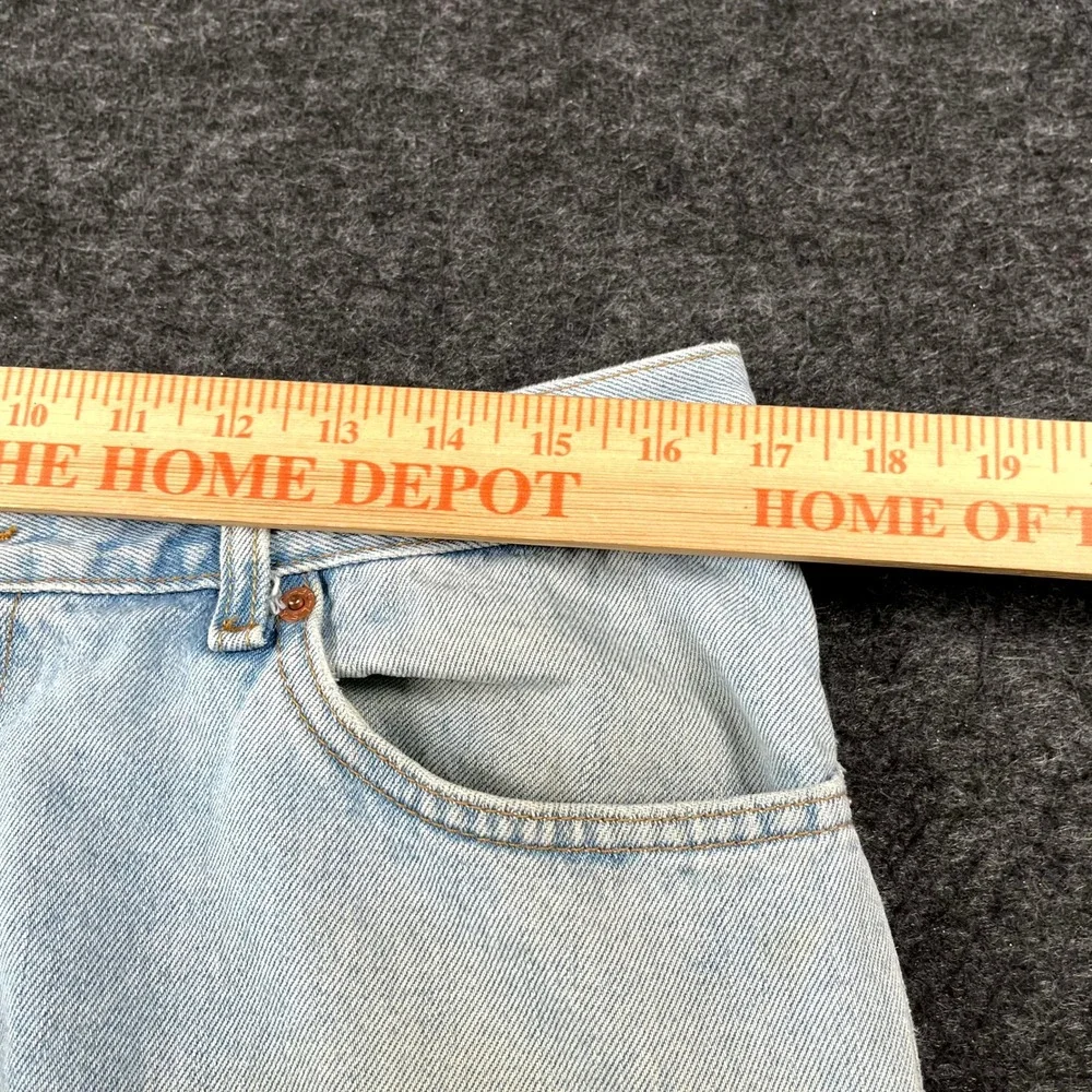 Vintage Levi's 505 Jeans Men's 36x29 Blue Denim Medium Wash Regular Fit Straight